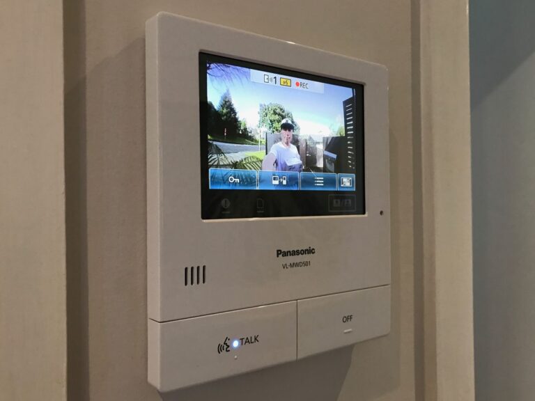 فني انتركم الكويت 92220730 تركيب انتركم الكو يت هندي